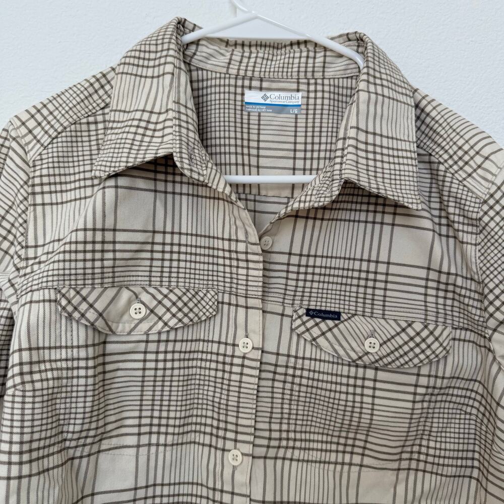 Columbia Women's Silver Ridge Long Sleeve Plaid Flannel Truffle Large - Picture 2 of 8